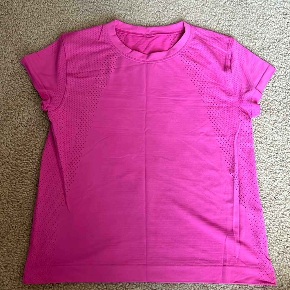 Lululemon running shirt size 4